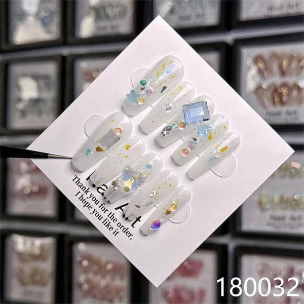 Wholesale Luxury Handmade French Style Press Nails High Quality 10pcs Set Rhinestones Charms High Quality Artificial Fingernails