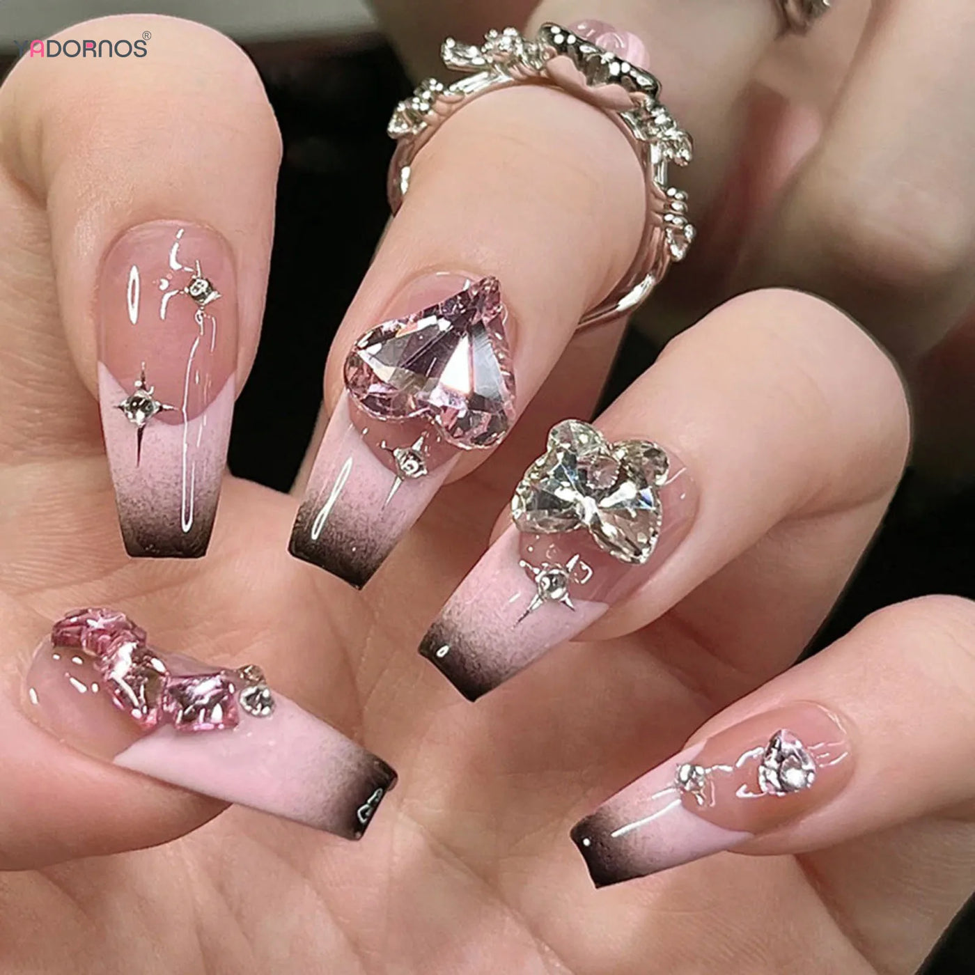 Lot de 24 faux ongles roses style Y2K à coller avec de gros strass scintillants et des pointes françaises noires pour femmes