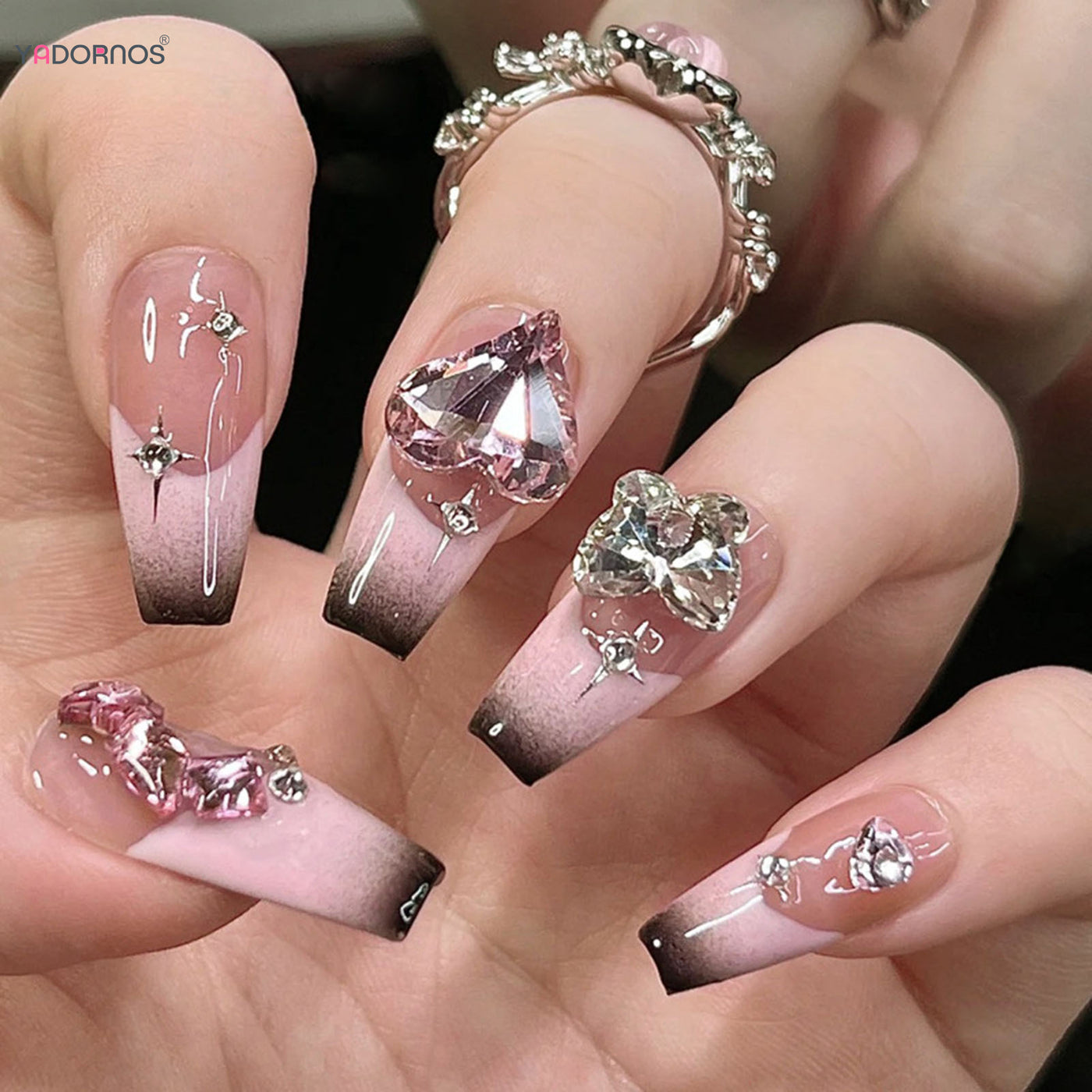 Lot de 24 faux ongles roses style Y2K à coller avec de gros strass scintillants et des pointes françaises noires pour femmes