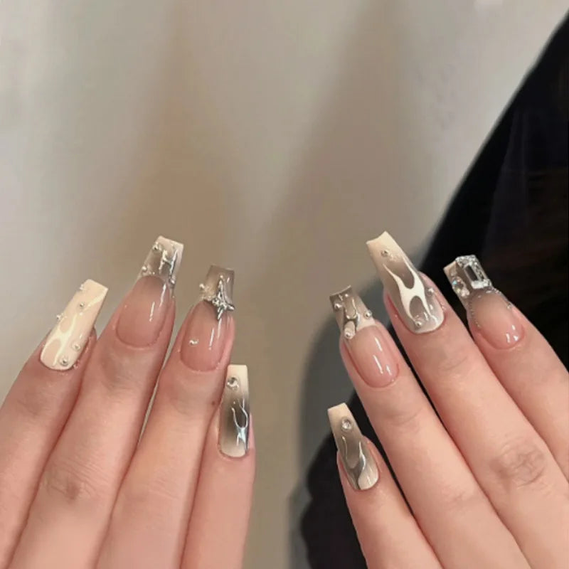 Lot de 24 faux ongles roses style Y2K à coller avec de gros strass scintillants et des pointes françaises noires pour femmes